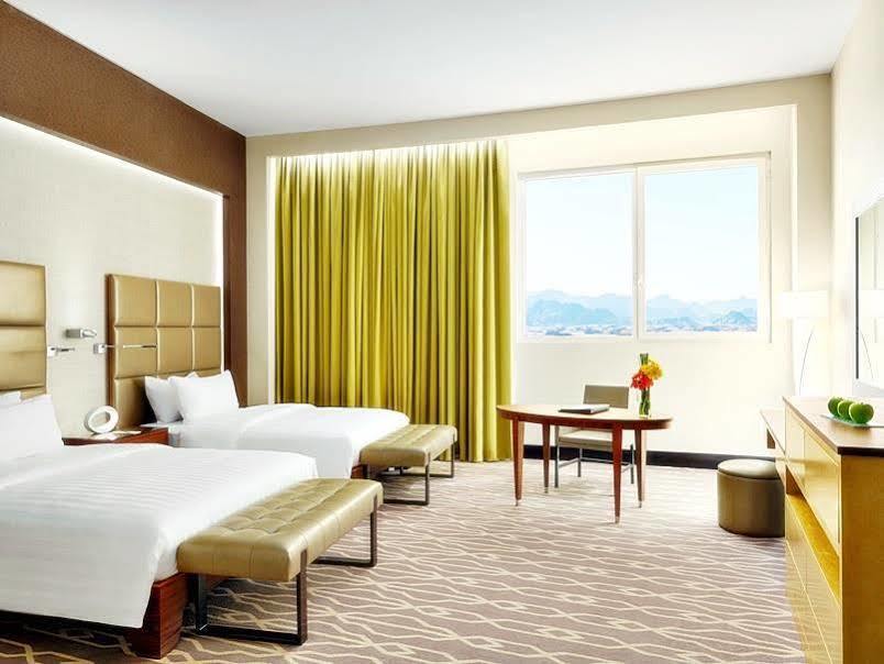 Millennium Hail Hotel מראה חיצוני תמונה A guest room at the MGM Grand