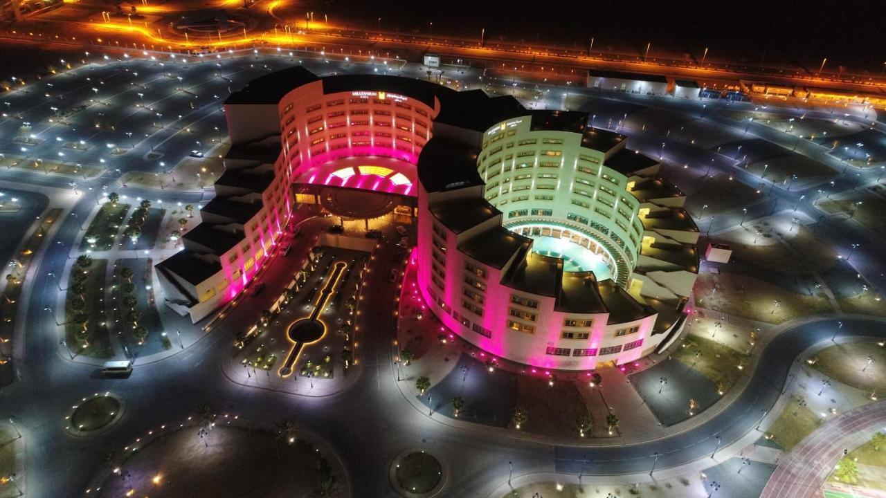 Millennium Hail Hotel מראה חיצוני תמונה Aerial view of the complex